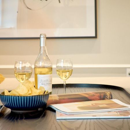 Stylish Spacious Apartment W 3Br In Copenhagen City Luaran gambar
